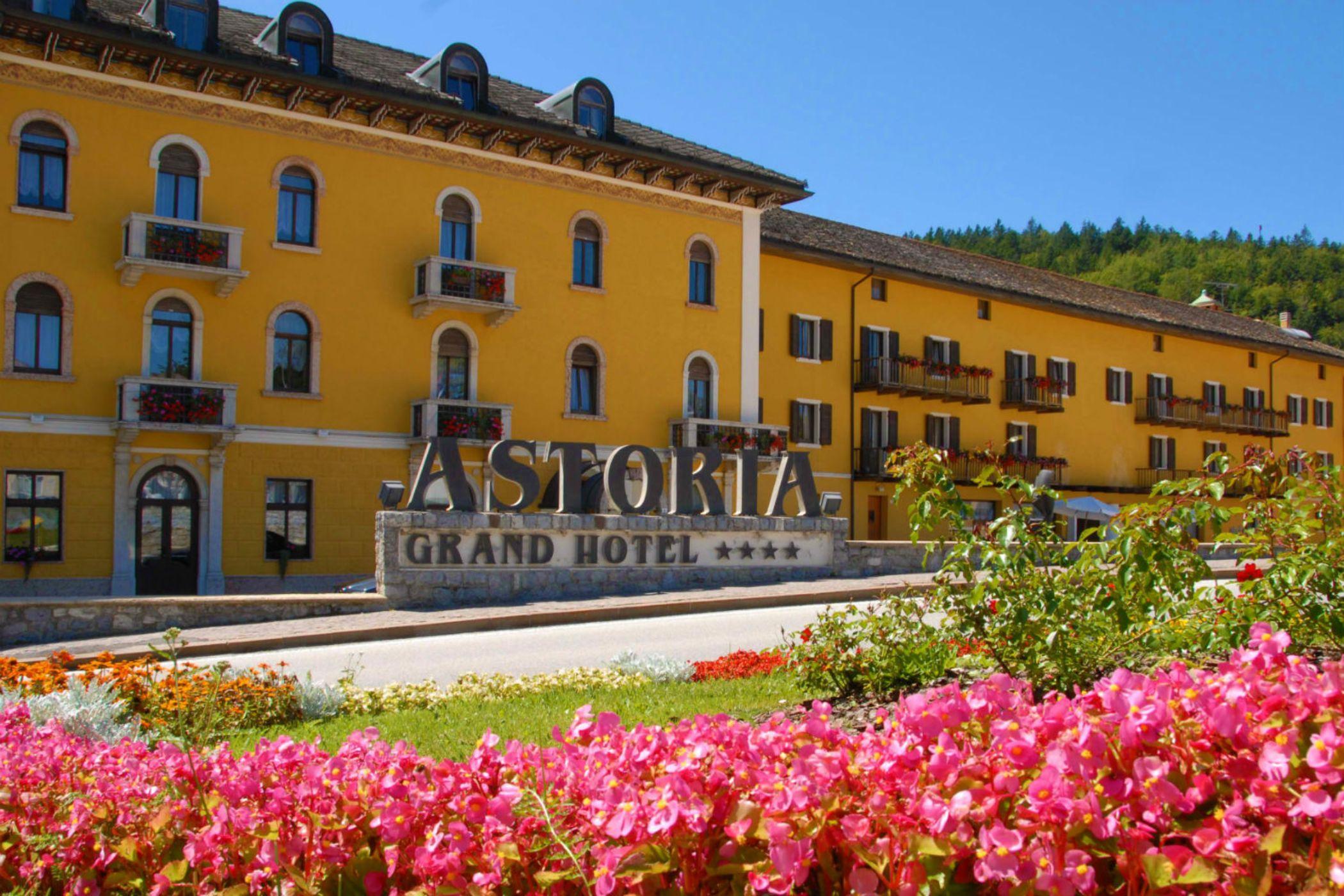 Grand Hotel Astoria Lavarone Exterior foto