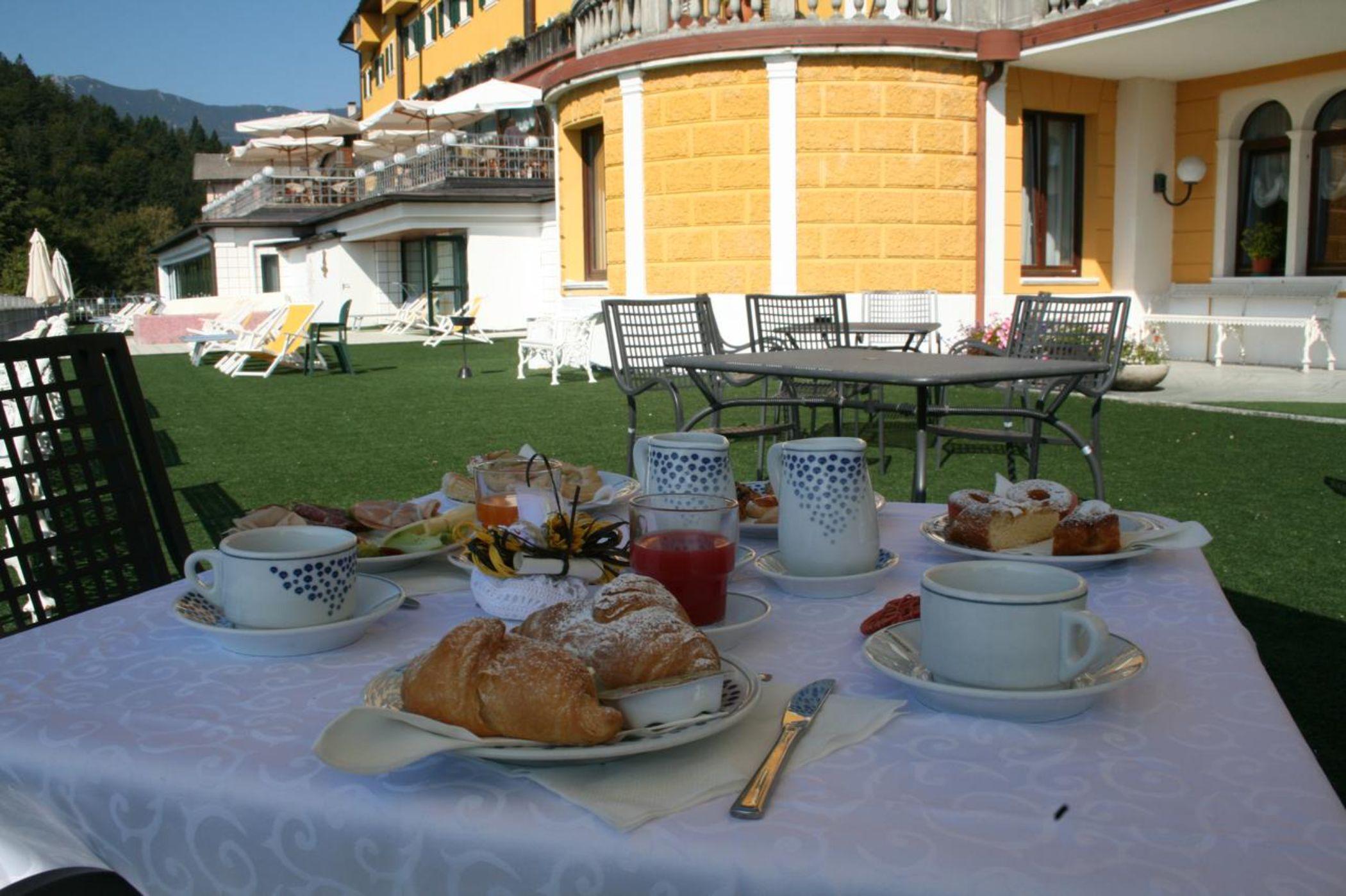 Grand Hotel Astoria Lavarone Exterior foto