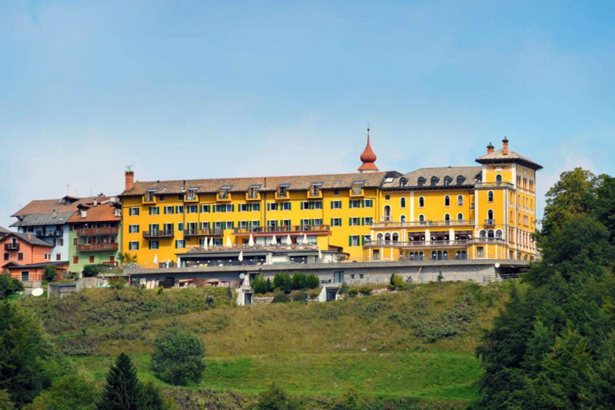 Grand Hotel Astoria Lavarone Exterior foto