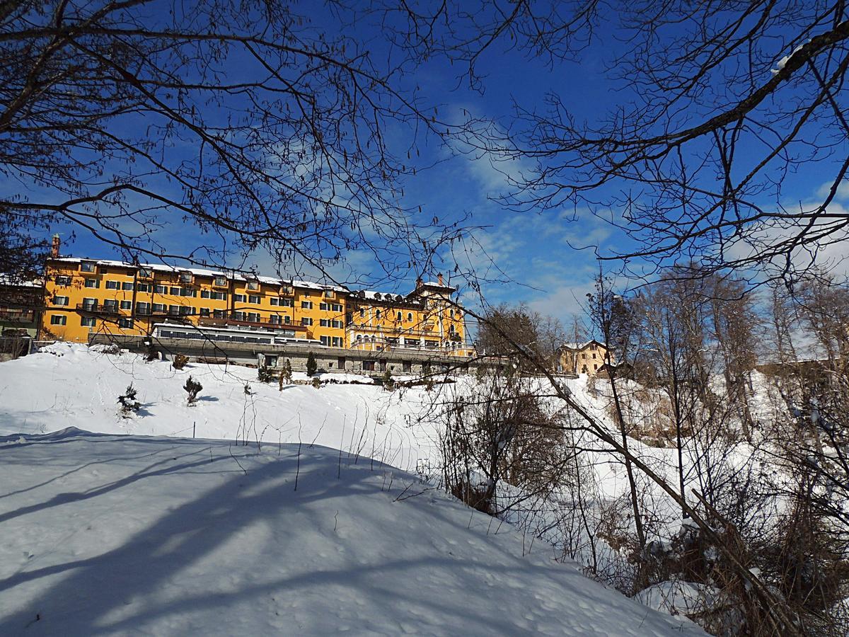 Grand Hotel Astoria Lavarone Exterior foto