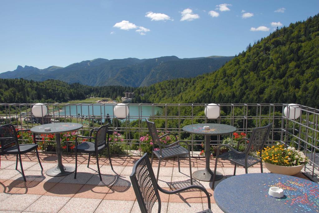 Grand Hotel Astoria Lavarone Exterior foto