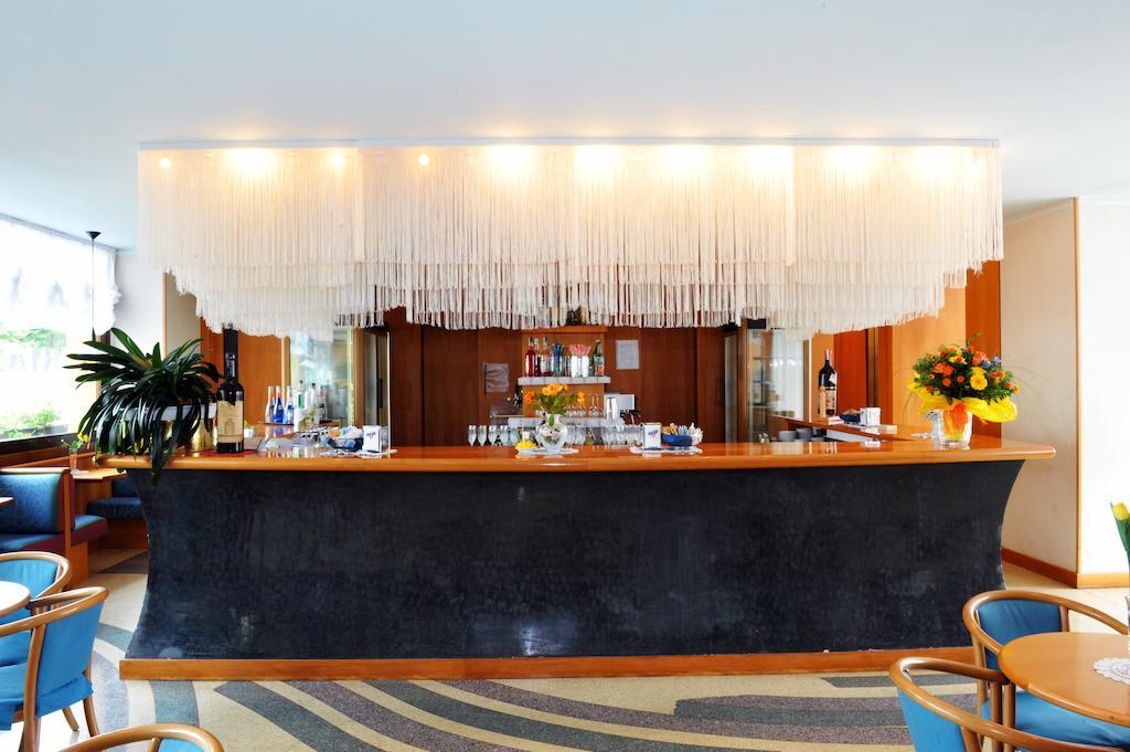 Grand Hotel Astoria Lavarone Exterior foto